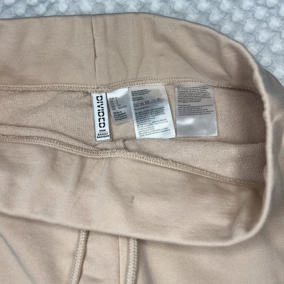 H&M Divided basic pants🤎 - Picture 2 of 5